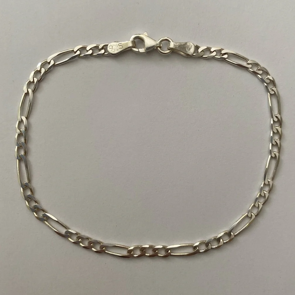 925 Silver 3mm bracelet 8.5 inches figaro chain